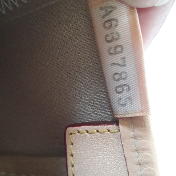 Dooney & Bourke Vintage Bag - Picture 7 of 8